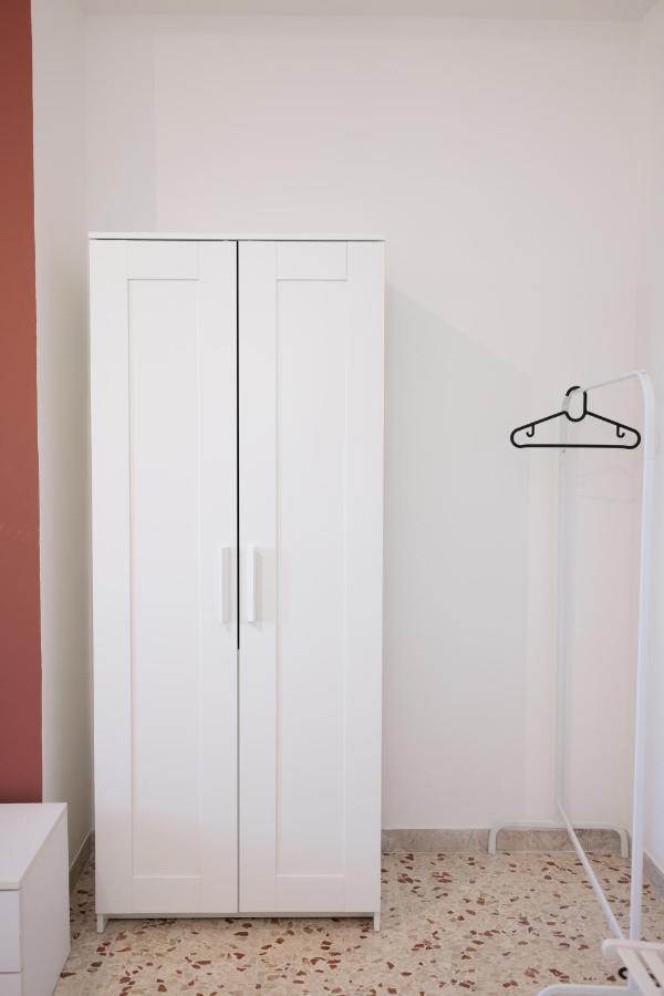 House Apartment *